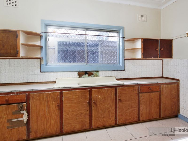 337 Woodville Road, Guildford NSW 2161