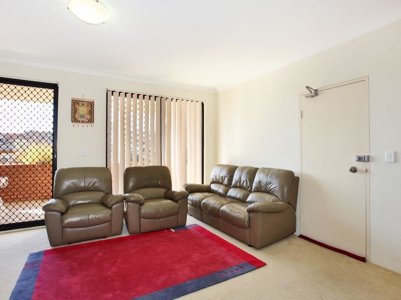 2/80-82 Mountford Avenue, Guildford NSW 2161