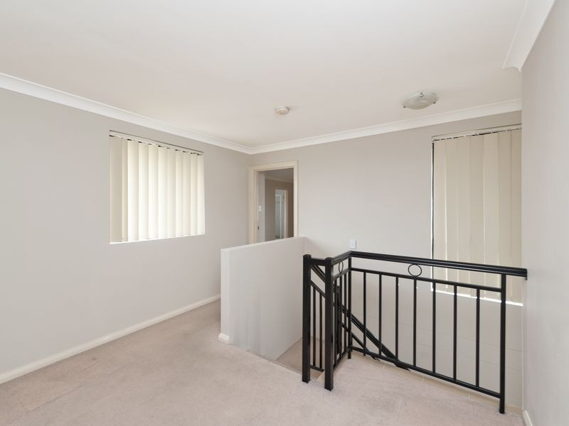 2/7 Park Street, Merrylands NSW 2160