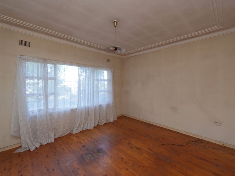 11 Surrey Street, Guildford NSW 2161