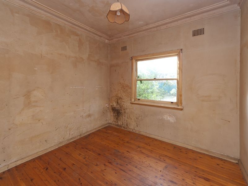 11 Surrey Street, Guildford NSW 2161