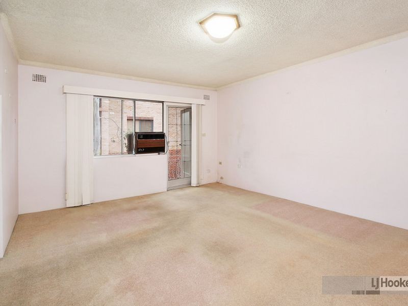 6/8 Calliope Street, Guildford NSW 2161