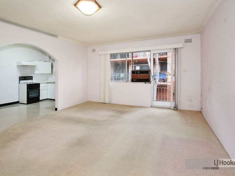 6/8 Calliope Street, Guildford NSW 2161