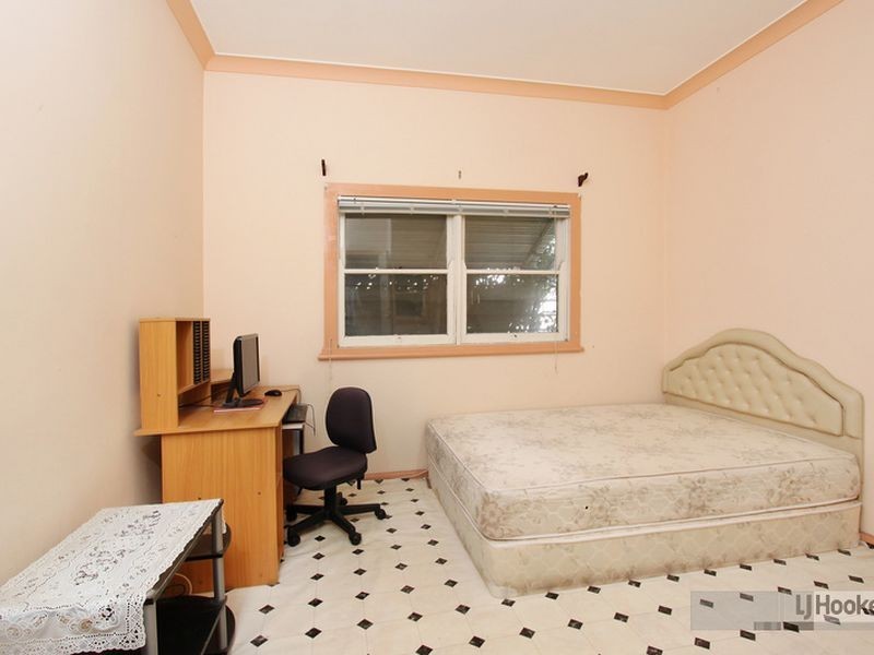 8 Acland Street, Guildford NSW 2161