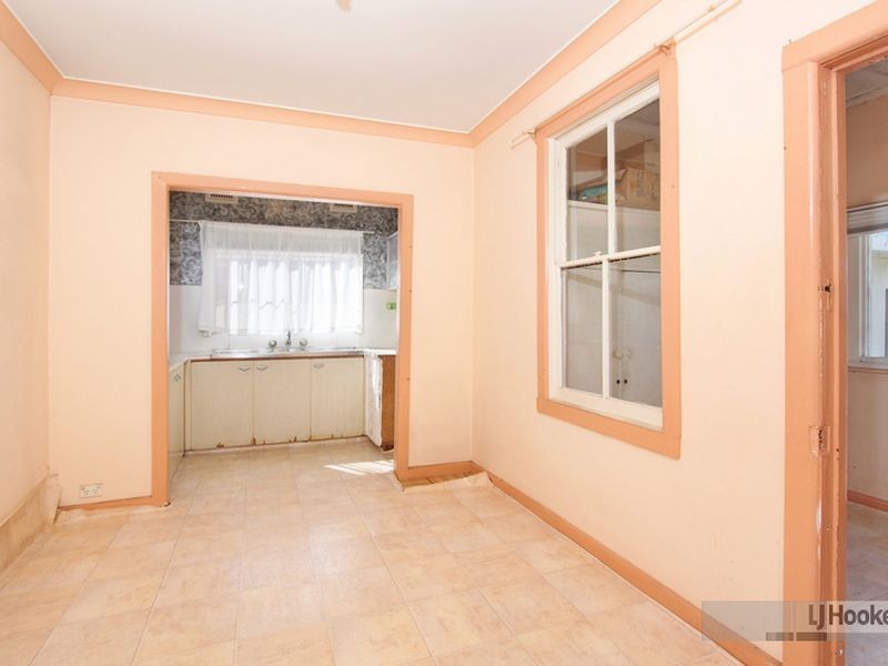 8 Acland Street, Guildford NSW 2161