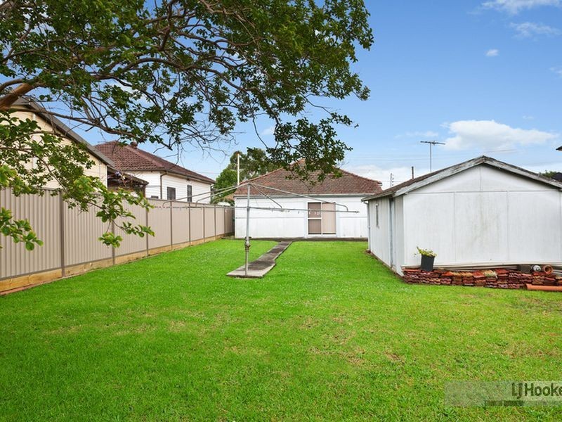 36 Willoughby Street, Guildford NSW 2161