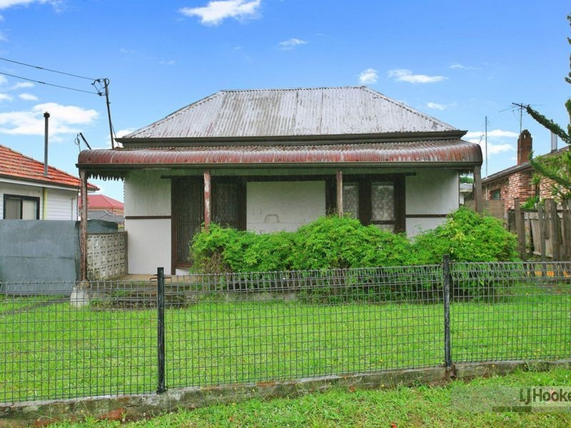 8 Springfield Street, Guildford NSW 2161