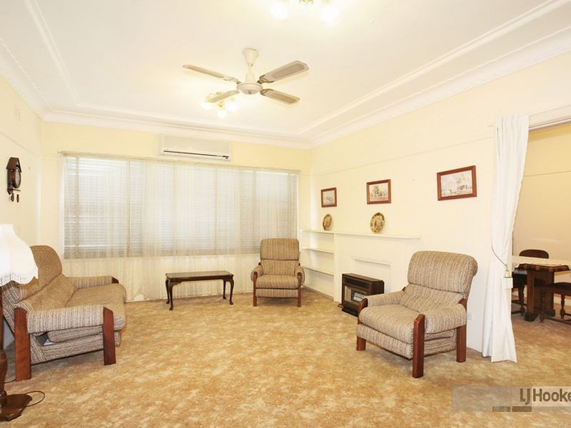 28 Salisbury Road, Guildford NSW 2161