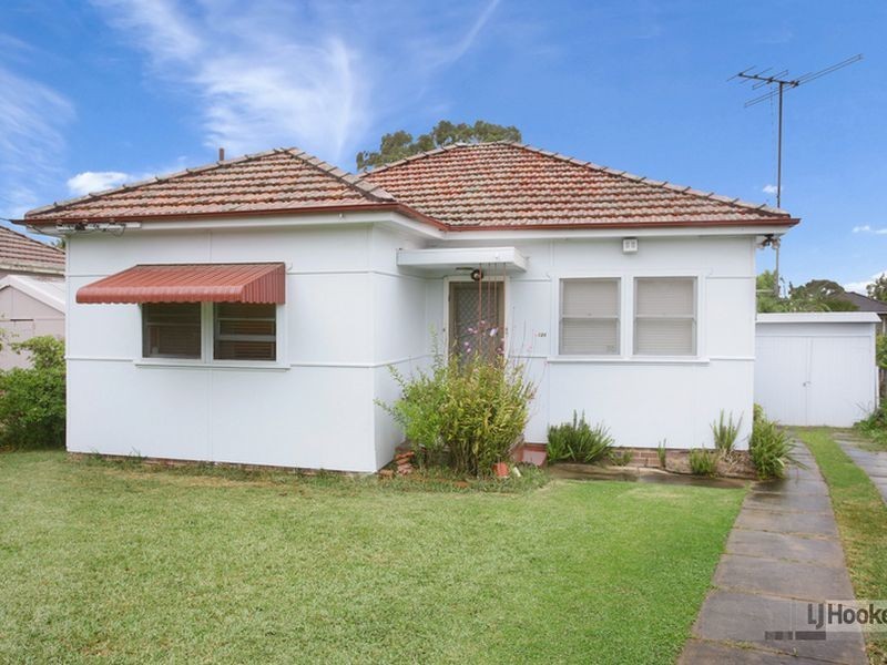104 Henry Street, Guildford NSW 2161