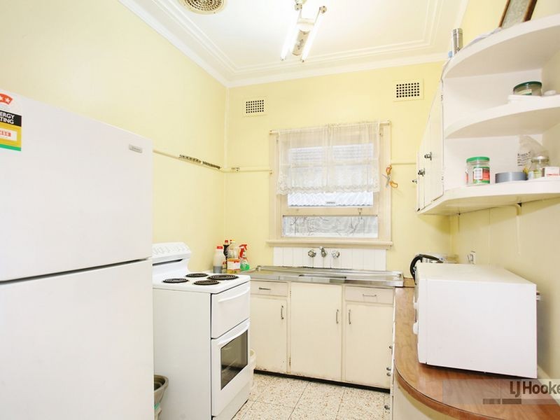 104 Henry Street, Guildford NSW 2161