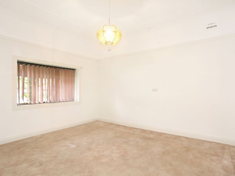 21a Rhodes Avenue, Guildford NSW 2161