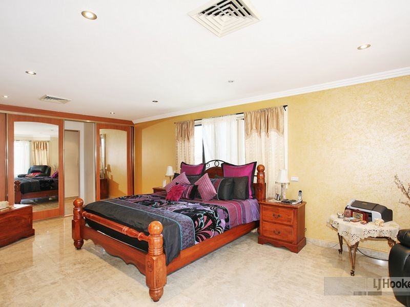 169 Whalans Road, Greystanes NSW 2145