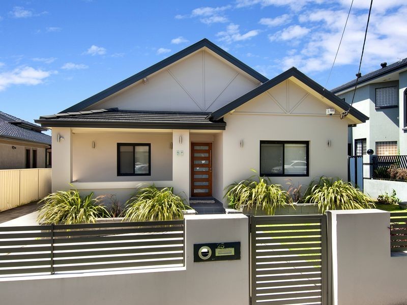 25 Earl Street, Merrylands NSW 2160