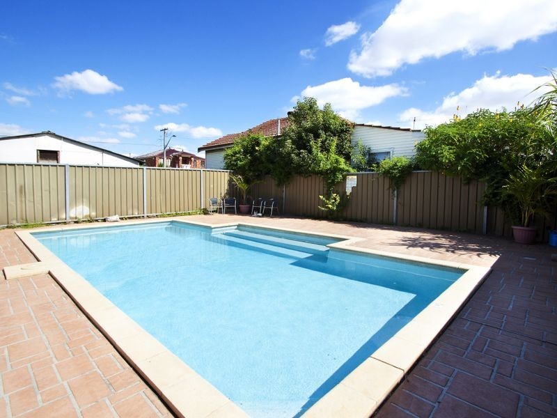 138 The Avenue, Granville NSW 2142
