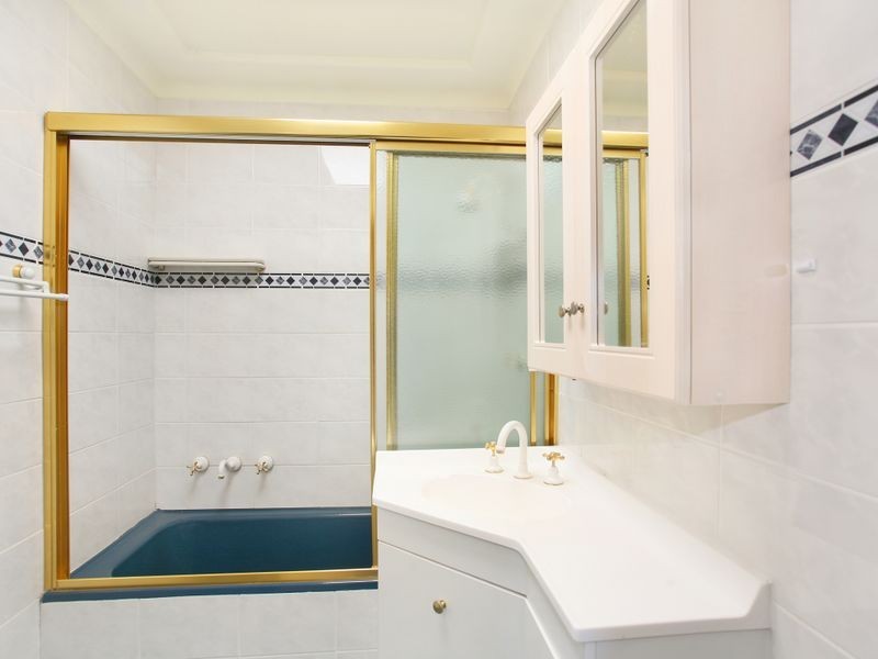 2 Lucerne Ave, South Wentworthville NSW 2145