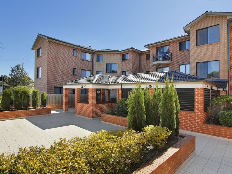 13/10-12 Wingello Street, Guildford NSW 2161
