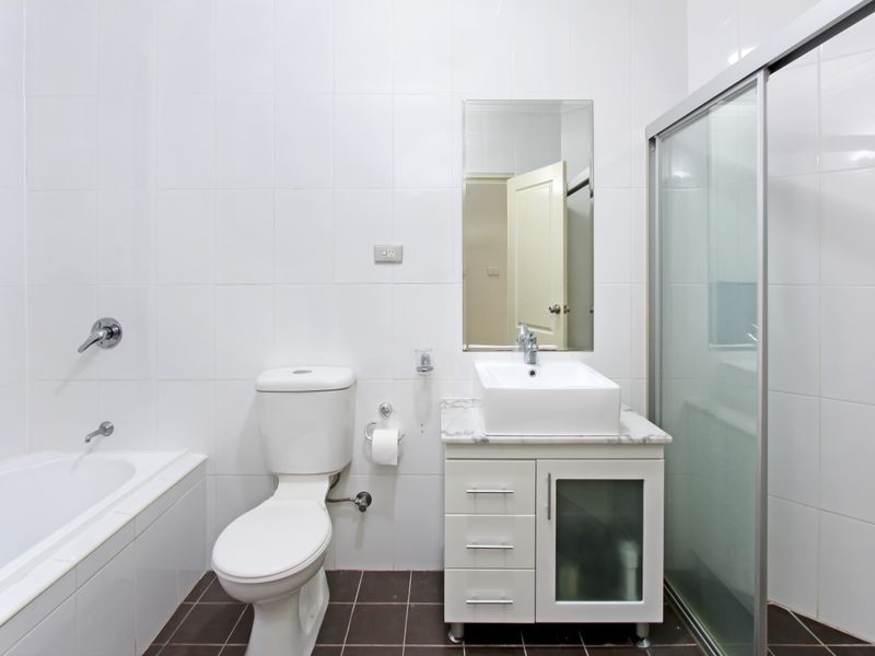 23/10-12 Wingello Street, Guildford NSW 2161