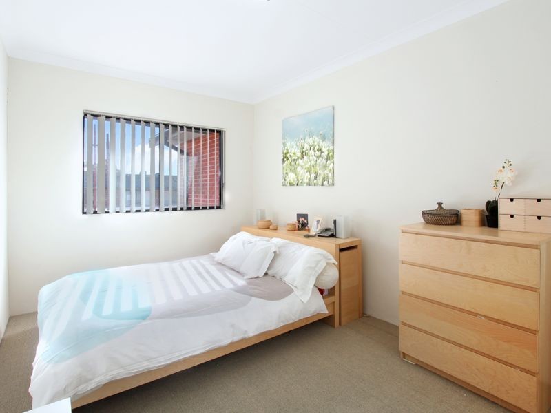23/10-12 Wingello Street, Guildford NSW 2161