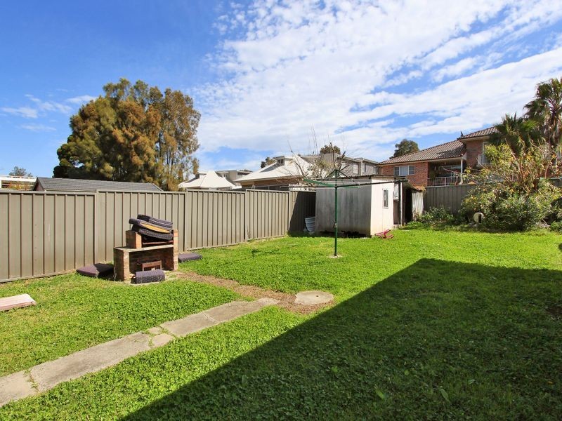 7 Milner Rd, Guildford NSW 2161