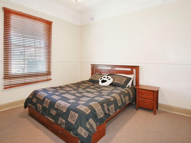 37 McArthur St, Guildford NSW 2161