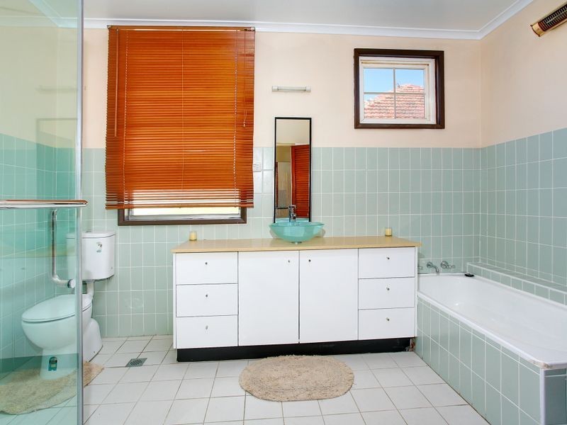 37 McArthur St, Guildford NSW 2161