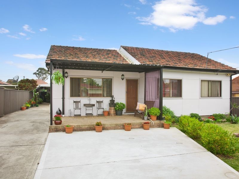 6 Kennedy Street, Guildford NSW 2161