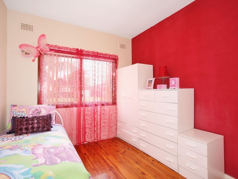 6 Kennedy Street, Guildford NSW 2161