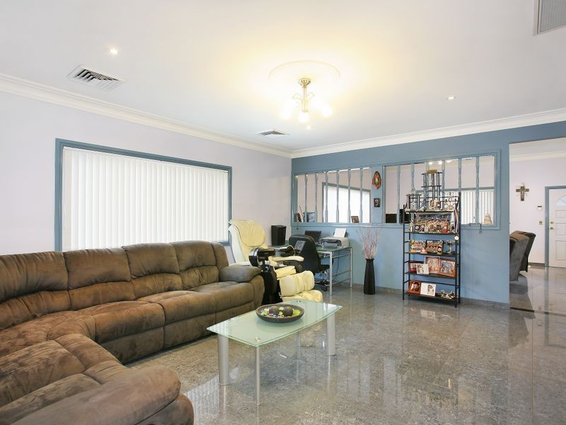 18 Talbot Road, Guildford NSW 2161