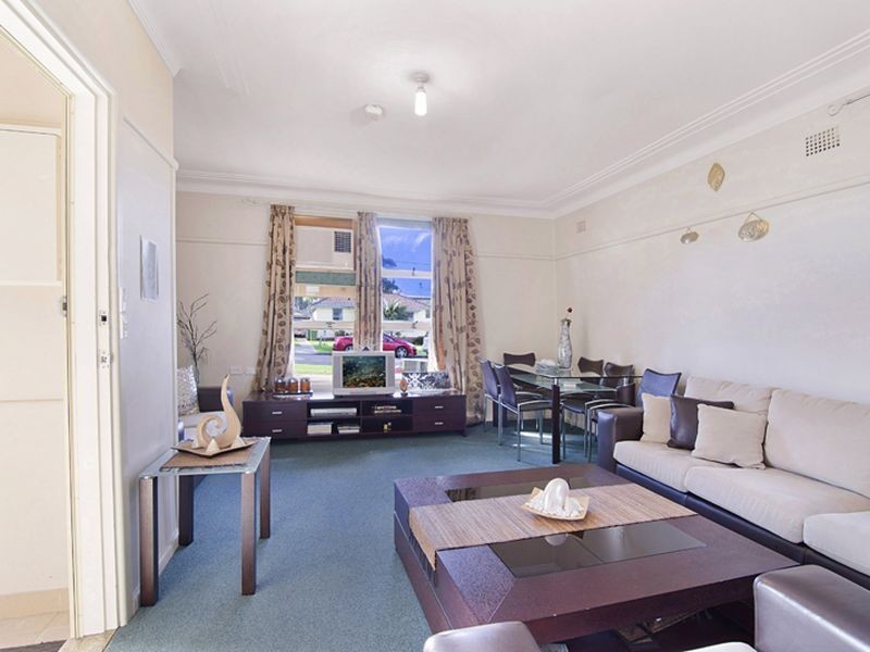 8 Sheahan Ave, Guildford NSW 2161