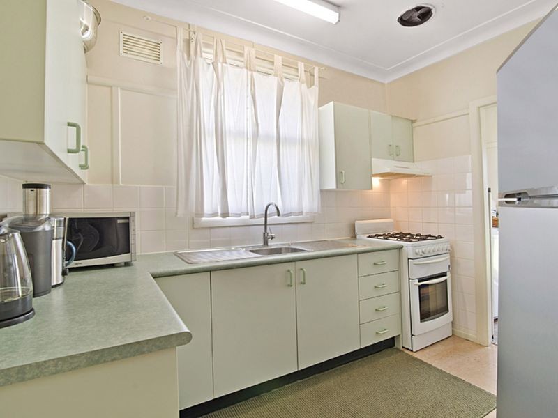 8 Sheahan Ave, Guildford NSW 2161