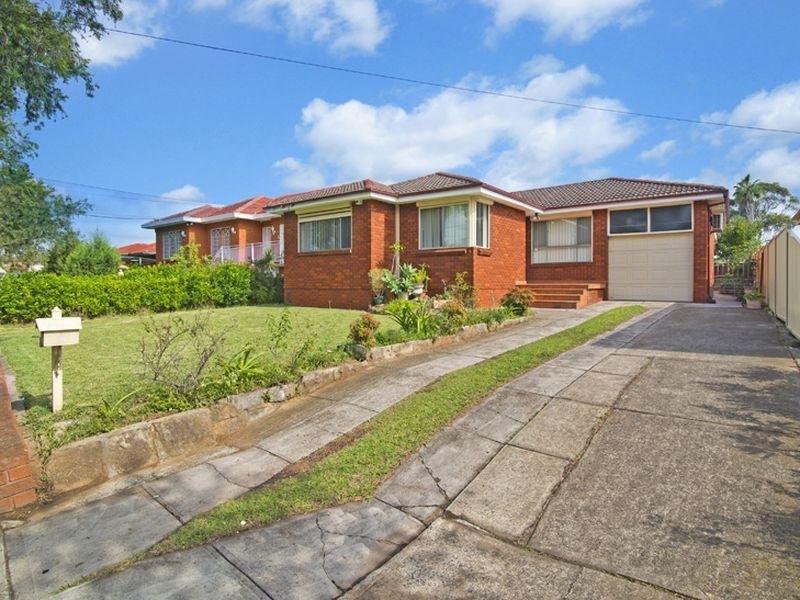 6 Lough Ave, Guildford NSW 2161