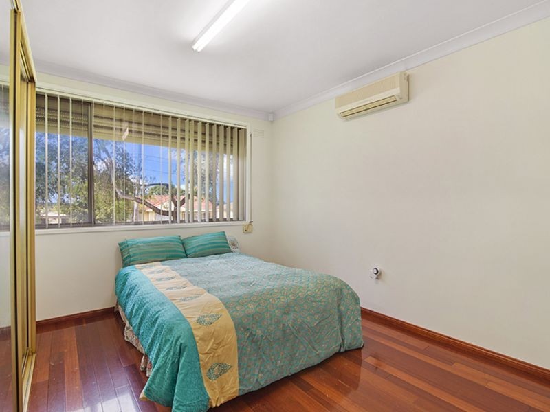 6 Lough Ave, Guildford NSW 2161