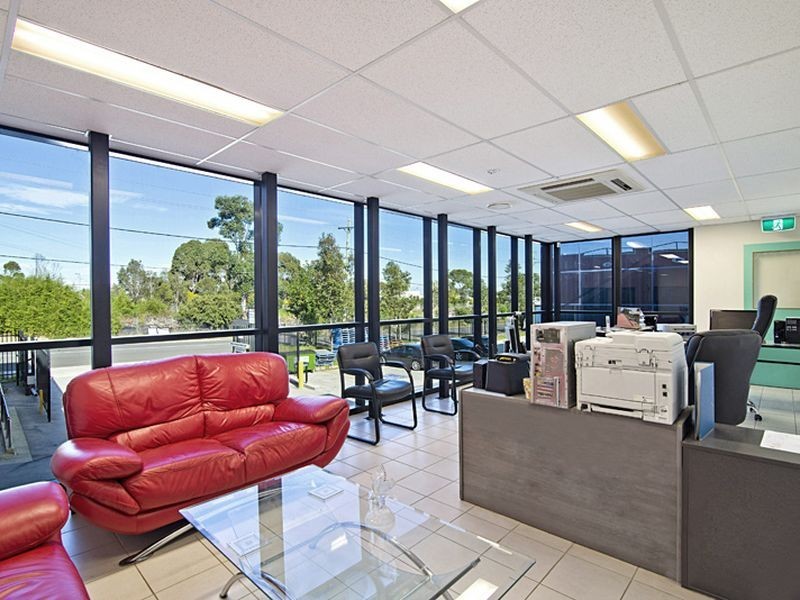 194 Military Road, Guildford NSW 2161