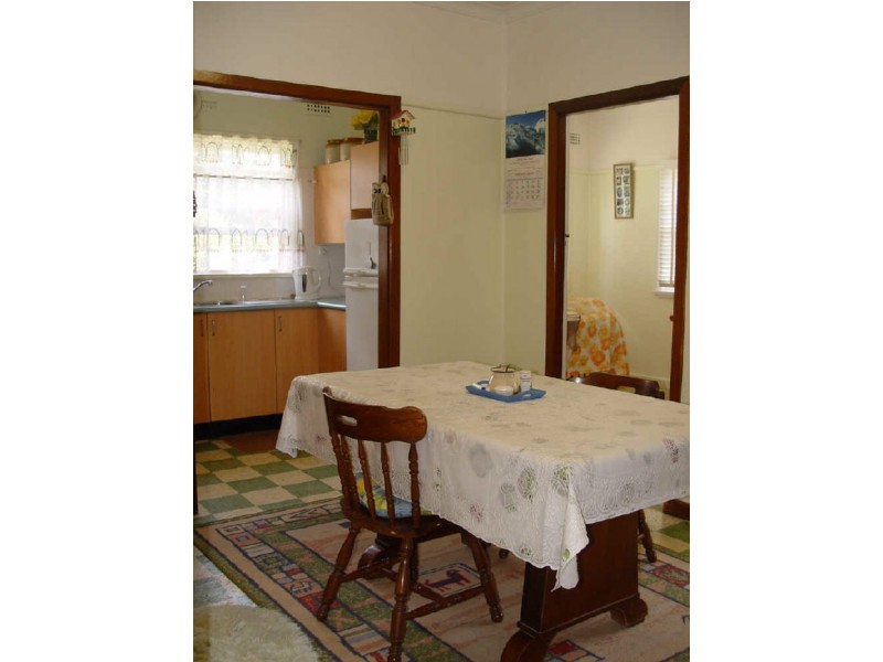 6 Railway Street, Guildford NSW 2161