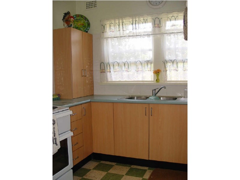 6 Railway Street, Guildford NSW 2161