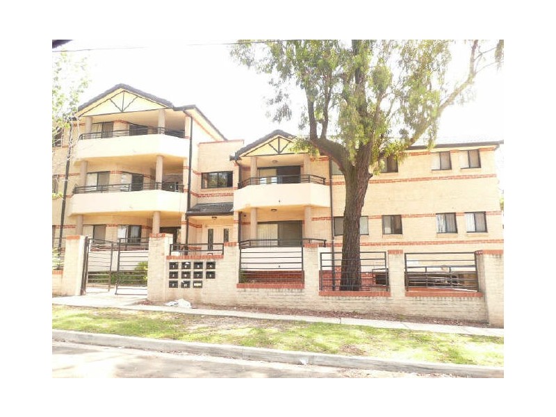 2/85 Clyde St  (B/L), Guildford NSW 2161