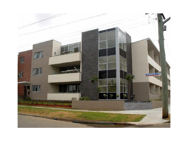 10/2a-6 Lydbrook St, Wentworthville NSW 2145