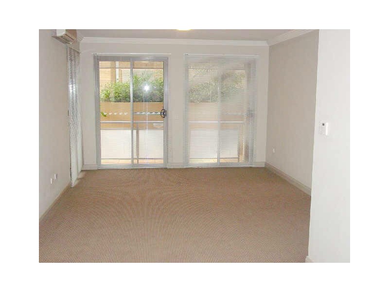 9/22-24a Parkside Lane, Westmead NSW 2145