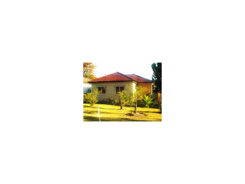 34 Brotherton St, South Wentworthville NSW 2145