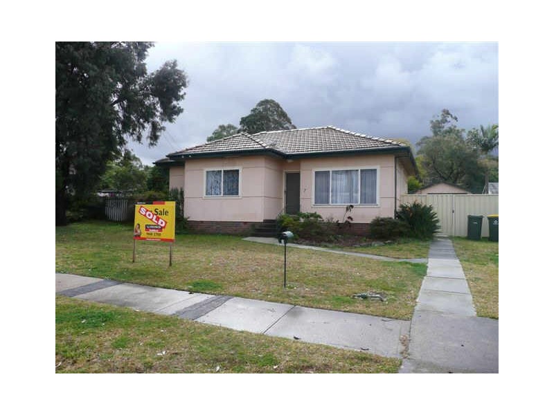 7 Dennistoun Ave, Guildford NSW 2161