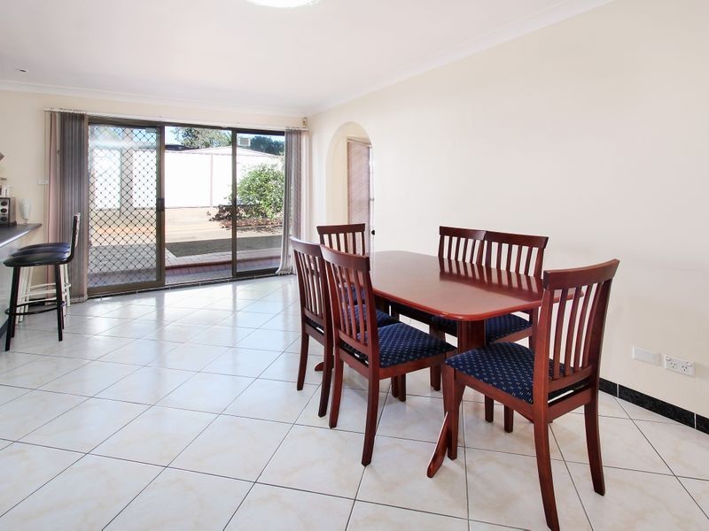 6 Powhatan Street, Greenfield Park NSW 2176