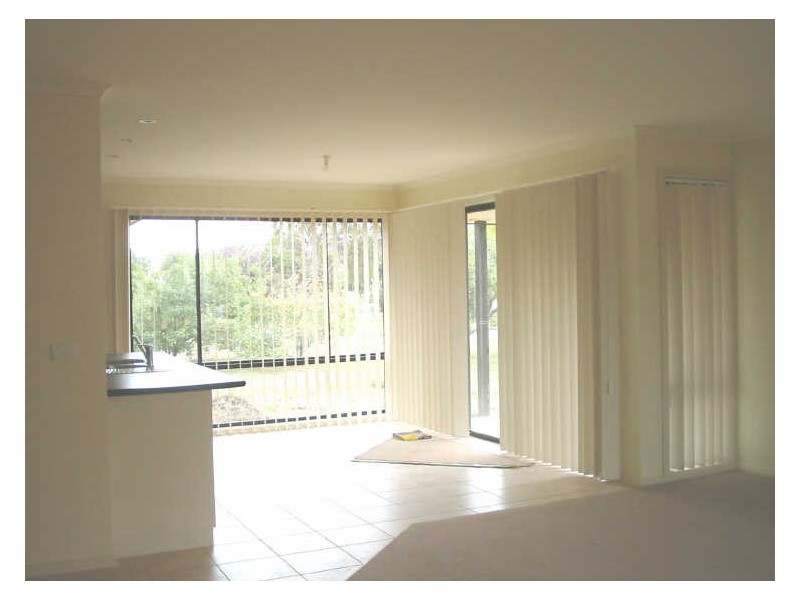 2/4 Short Street, Broadford VIC 3658