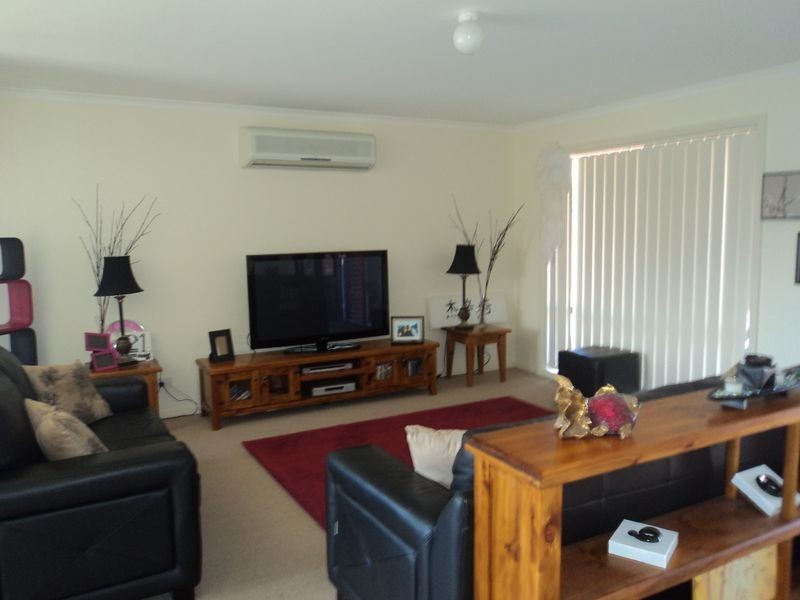 2/4 Short Street, Broadford VIC 3658