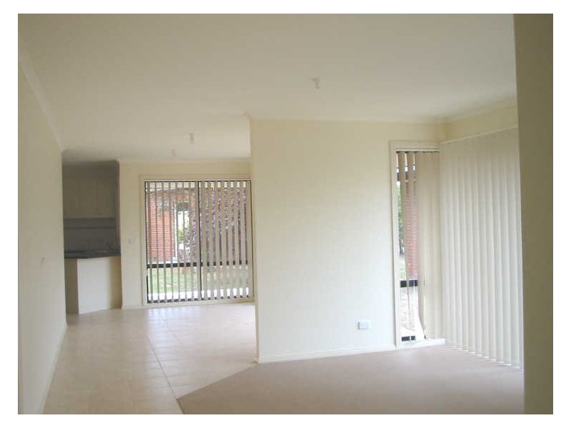 3/4 Short Street, Broadford VIC 3658