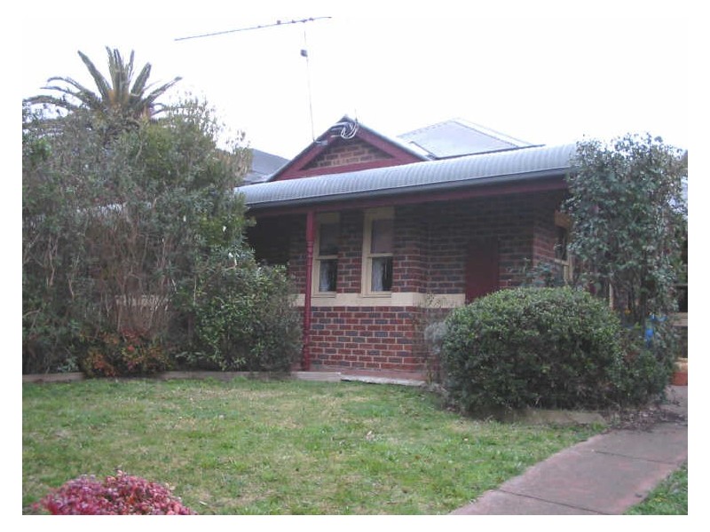 1/19 Powlett Street, Kilmore VIC 3764