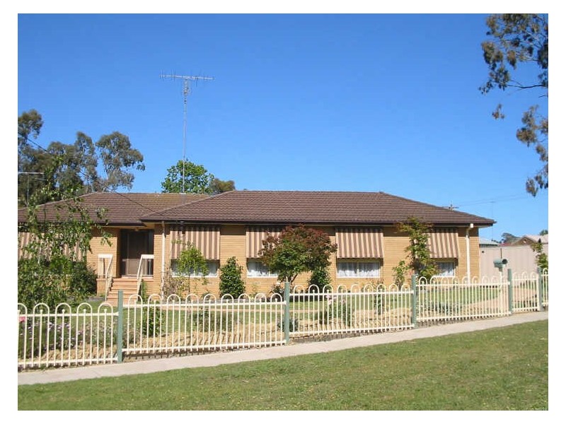 10 Murchison Street, Broadford VIC 3658