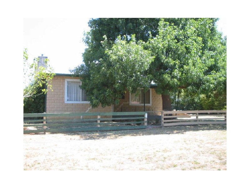 42 Pinniger Street, Broadford VIC 3658