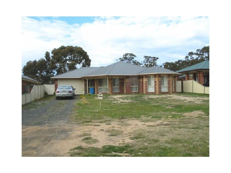 4A Govett Street, Broadford VIC 3658