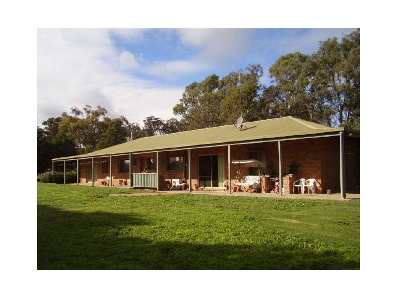 1085 Sugarloaf Ck Rd, Glenaroua VIC 3764