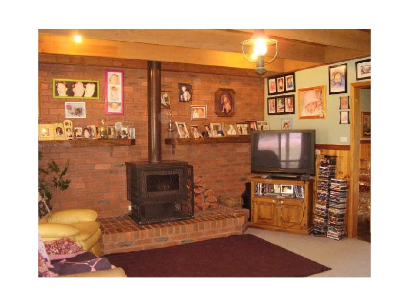1085 Sugarloaf Ck Rd, Glenaroua VIC 3764